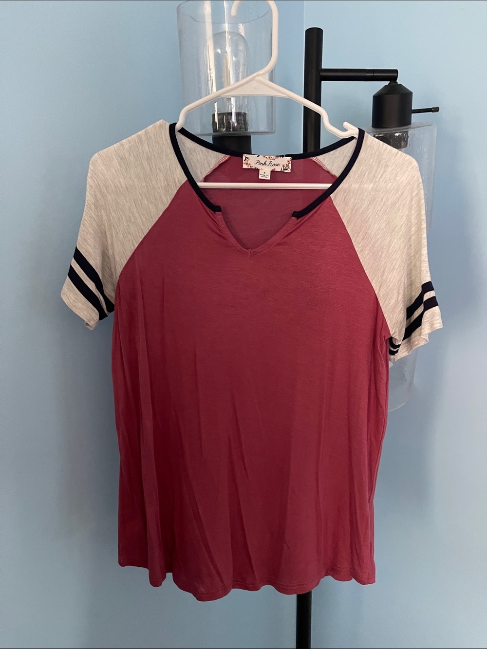 Pink Rose Maroon and Heather Short Sleeve Raglan V‑Neck Tee